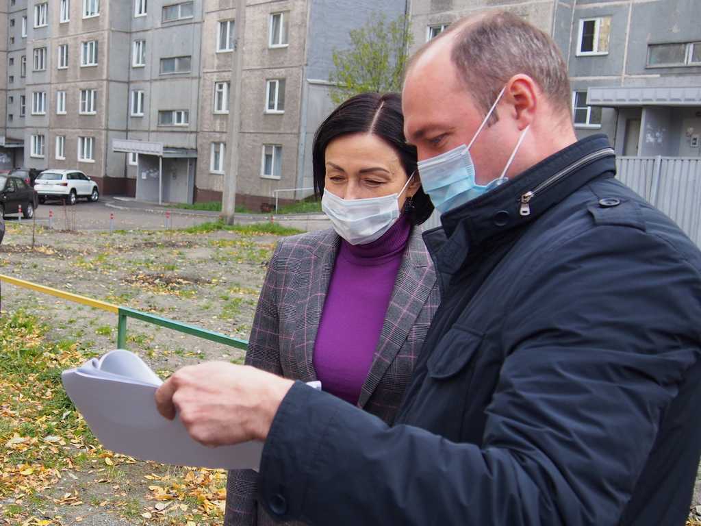 Благоустройство дворовых территорий выполнено