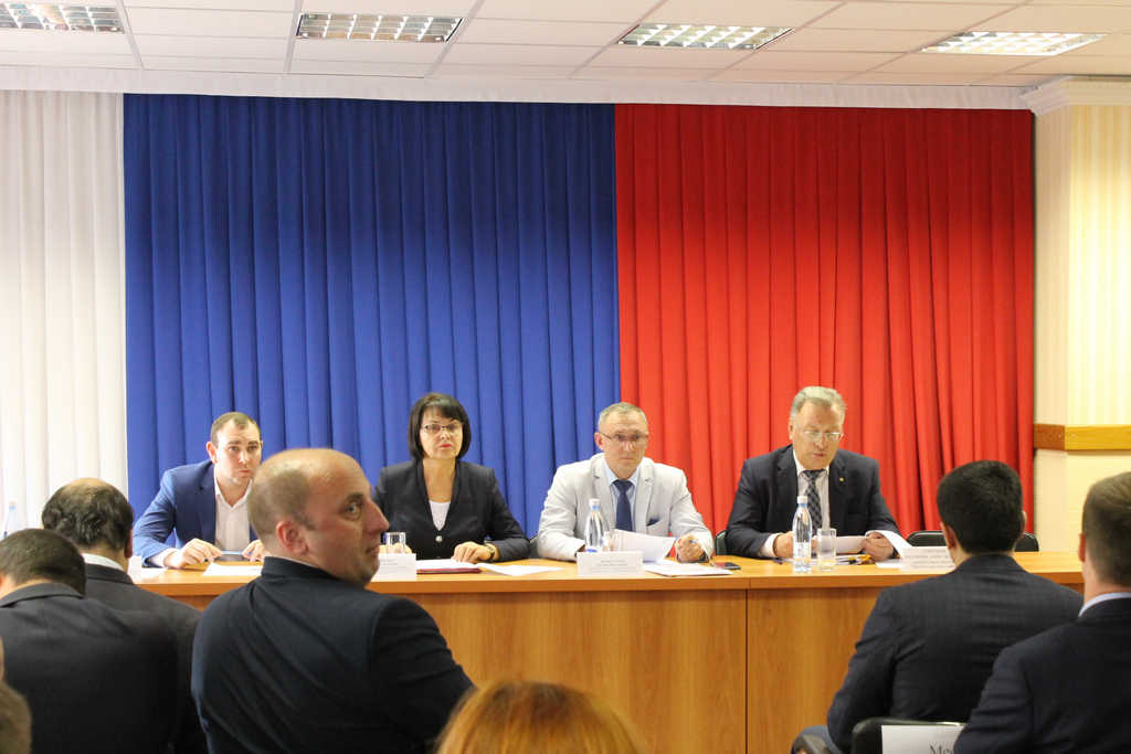 Состоялось первое заседание  Совета депутатов Тракторозаводского района