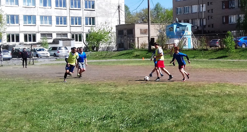 С 23 по 27 мая 2018 года в Тракторозаводском районе впервые прошел «Турнир по мини-футболу среди студенческих команд»