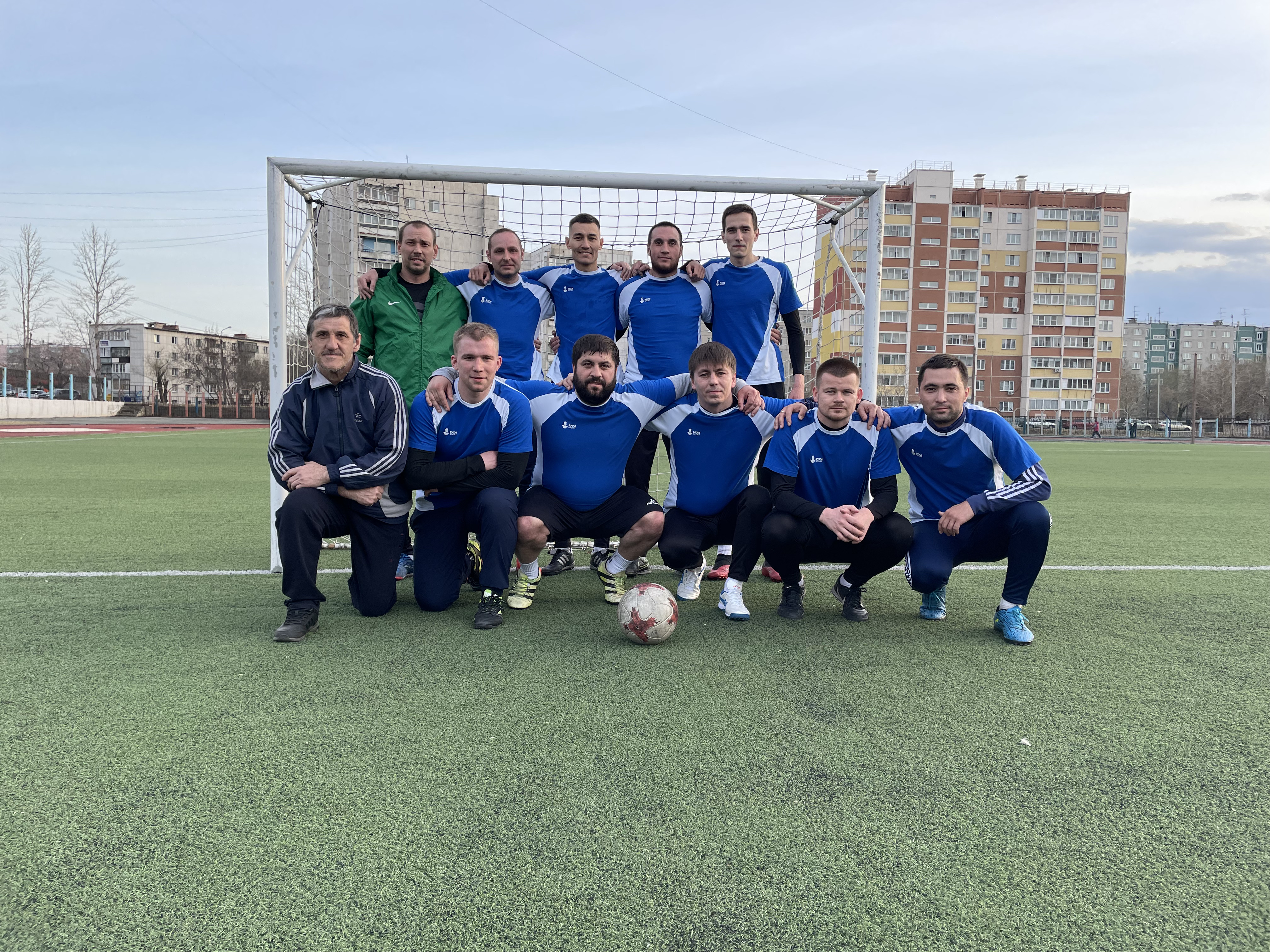 Команда Тракторозаводского района заняла 2-е место на соревнованиях по мини-футболу