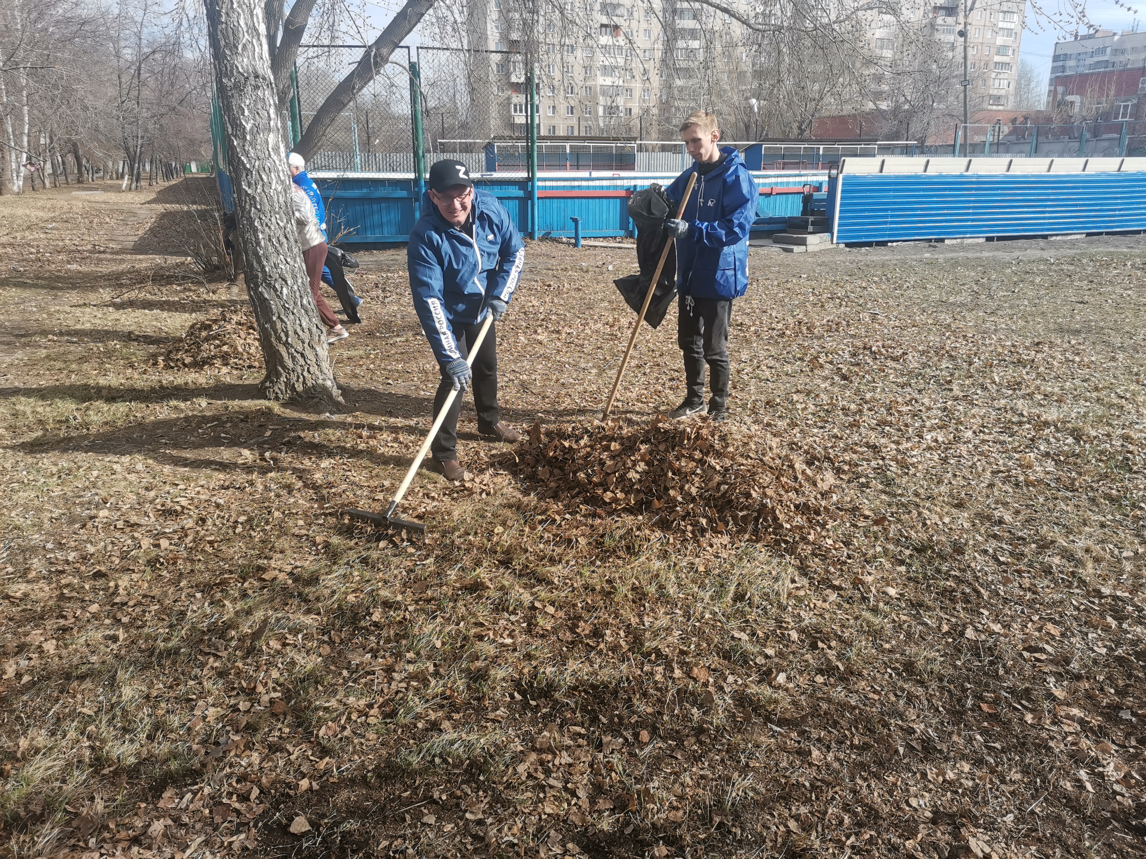 Навели порядок на спорткомплексе «Юниор ЧТЗ»