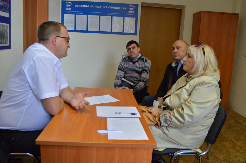 В Тракторозаводском районе прошёл очередной личный прием граждан депутатами.