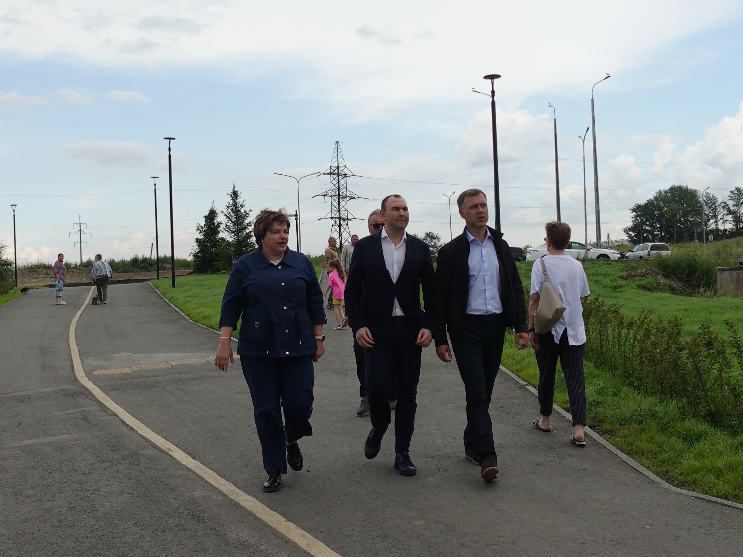 Заместитель Главы города Челябинска Александр Астахов посетил Тракторозаводский район