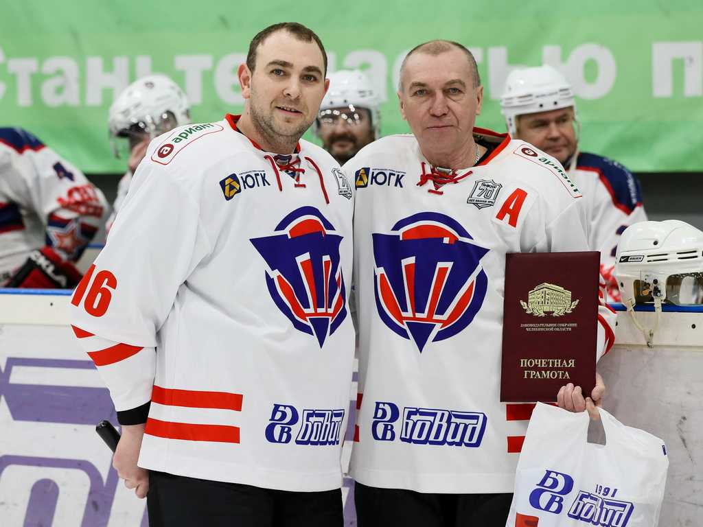 Борис и Михаил Видгоф приняли участие в товарищеском матче, посвящённом юбилею Сергея Иванова