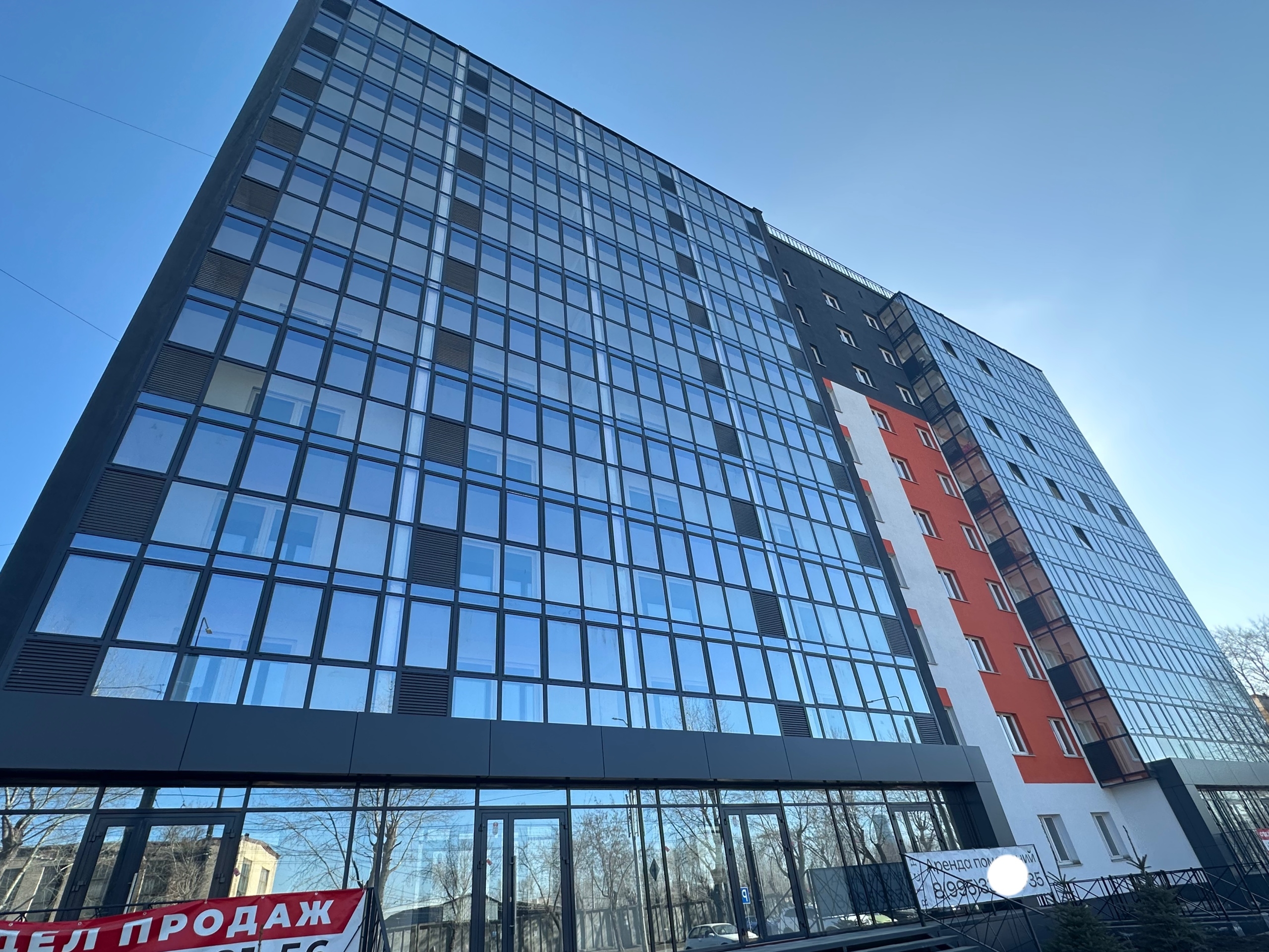 «Пройду по Абрикосовой, сверну на Виноградную и на Тенистой улице я постою в тени»